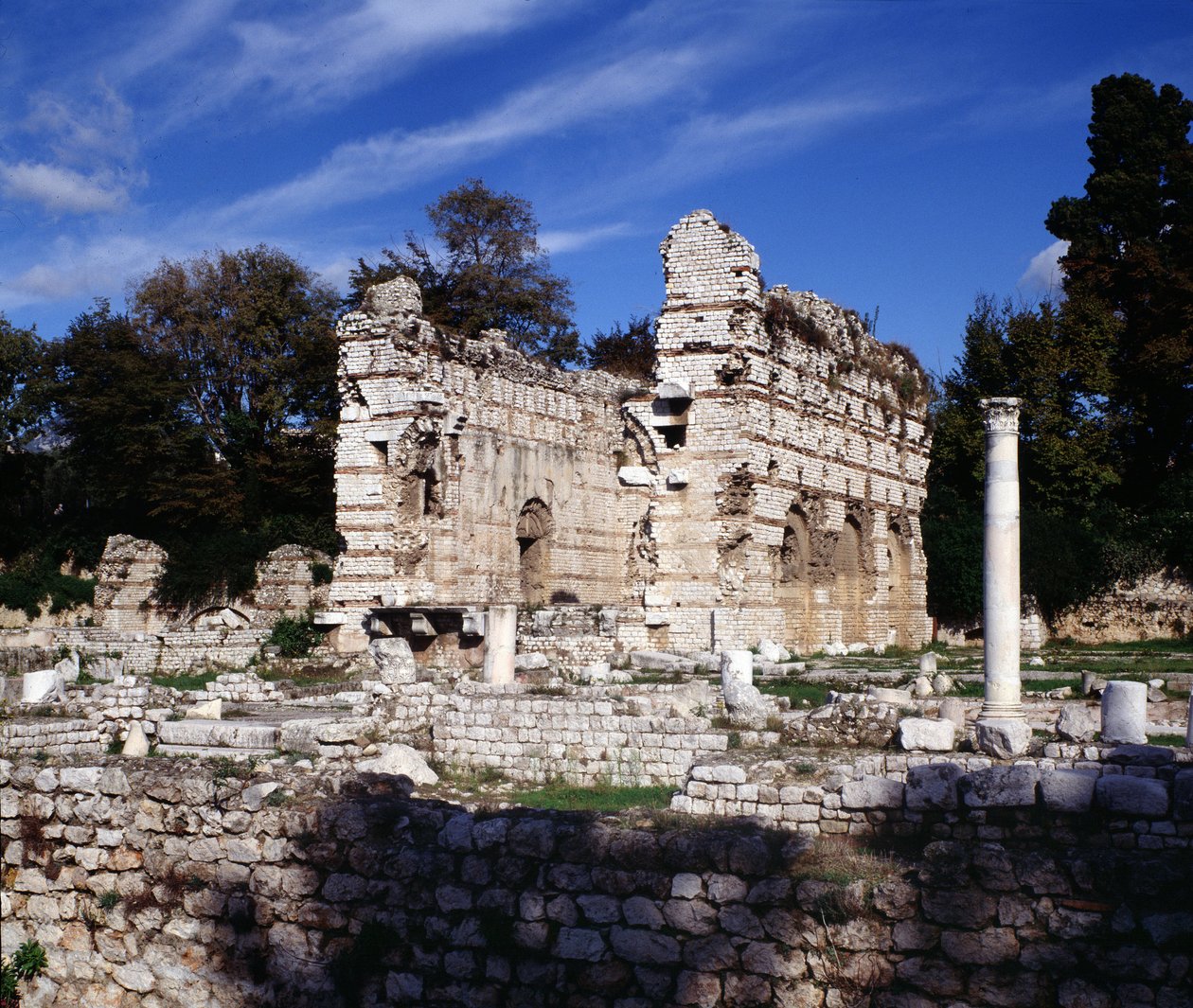 Alpes-Maritimes : Restes des thermes romains du IIIe siècle dans les arènes de Nice Cimiez - Roman