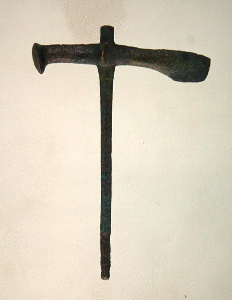 Hache, trouvée à Bebra - Roman Roman