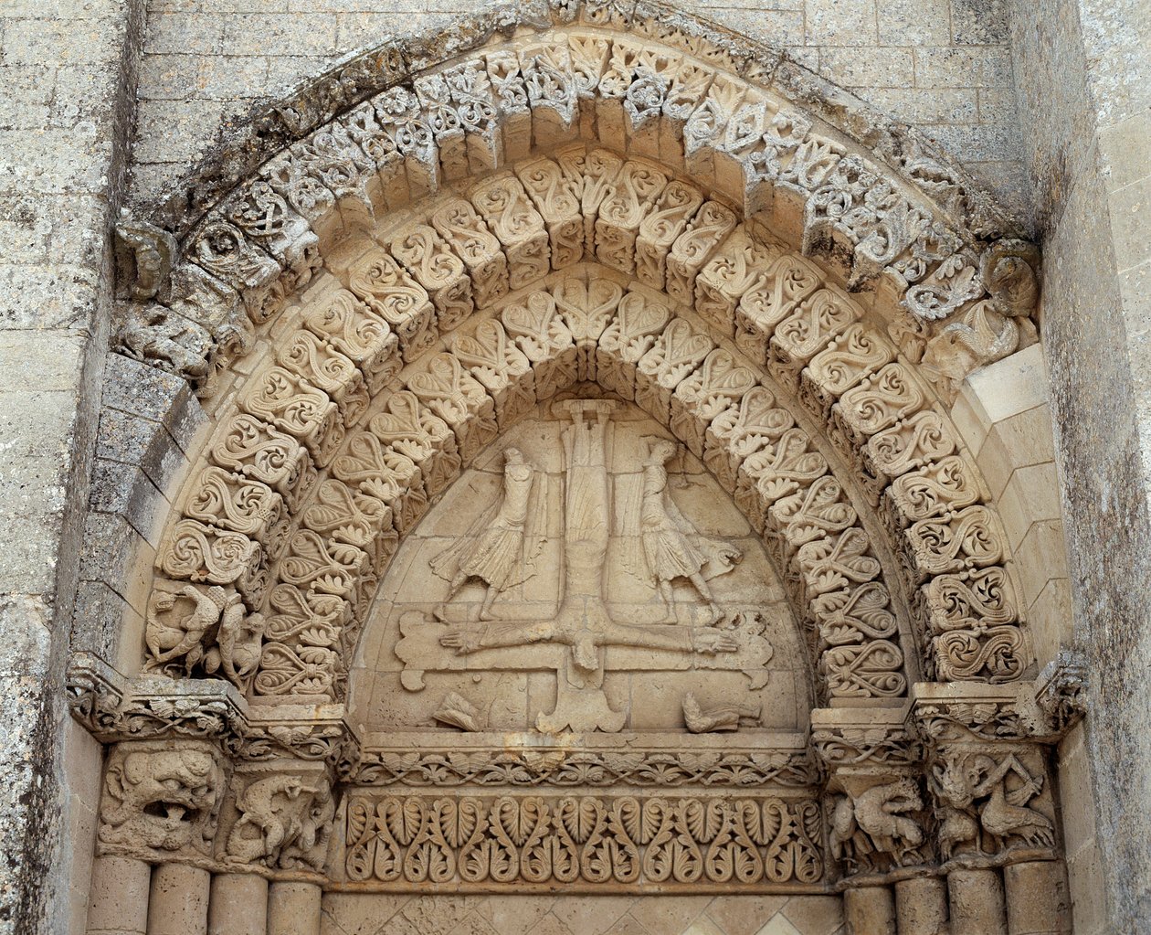 La crucifixion de Saint Pierre, faux portail de l