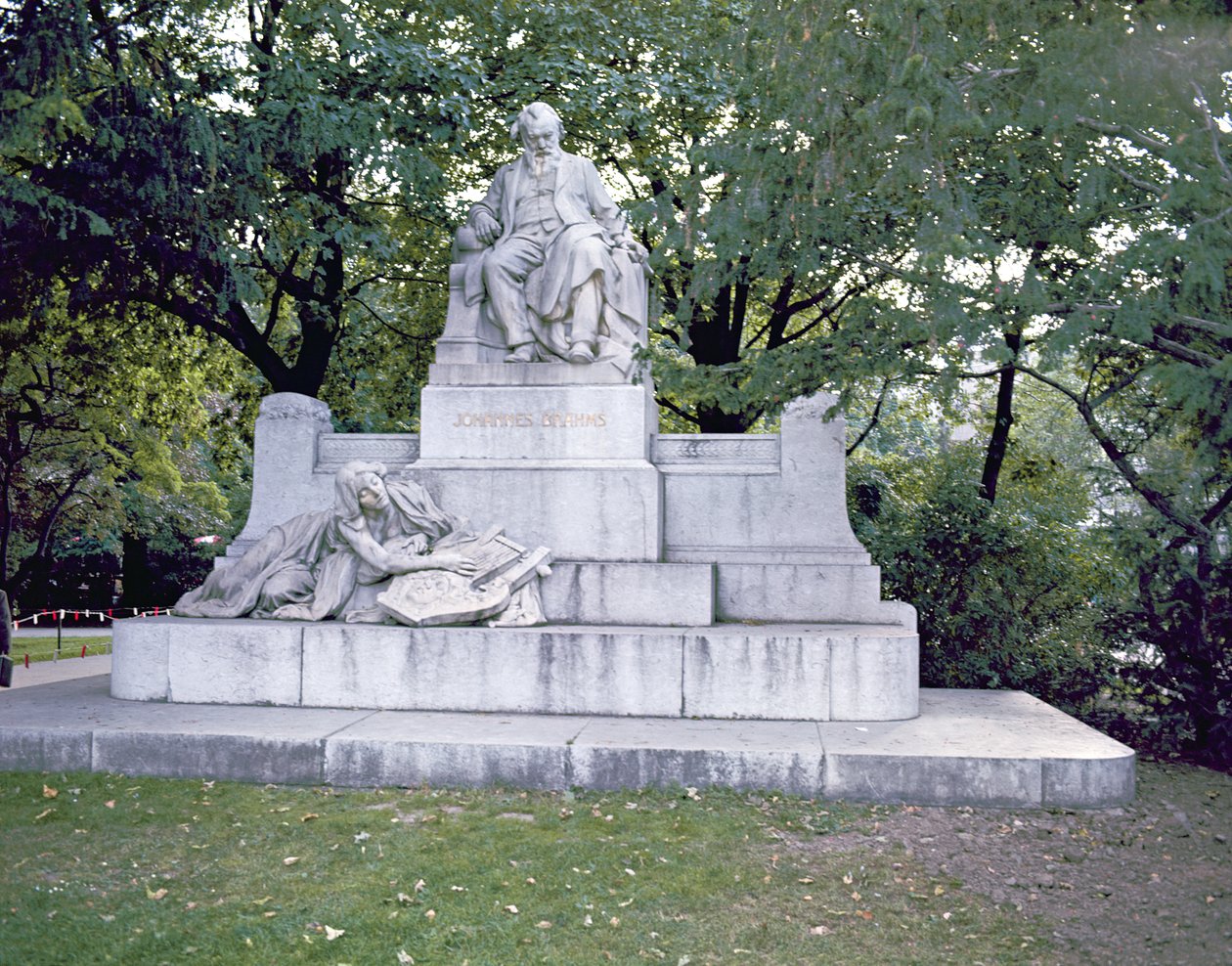 Monument à Johannes Brahms, 1908 - Rudolf von Weyr