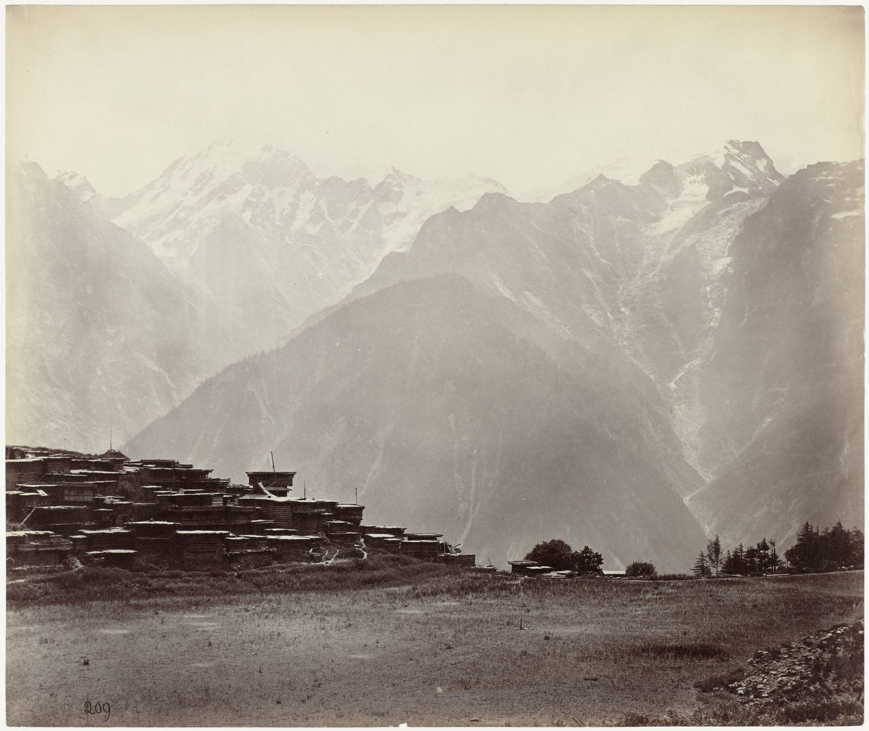 Vue panoramique à Chini avec l