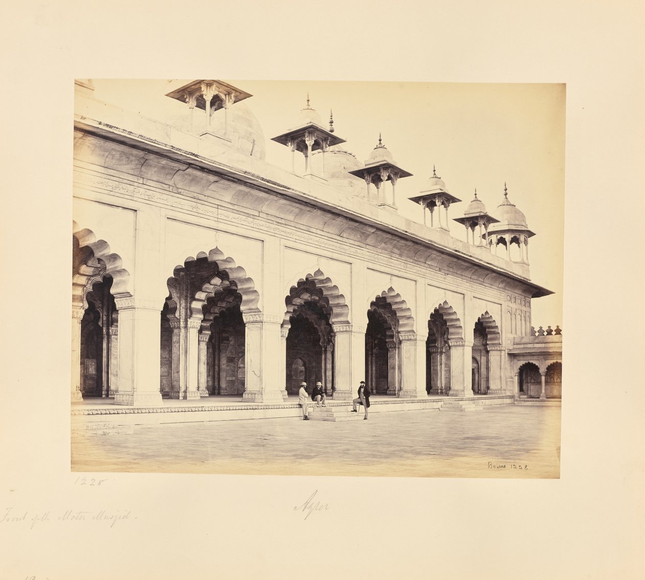 Agra ; la façade de la Moti Masjid - Samuel Bourne