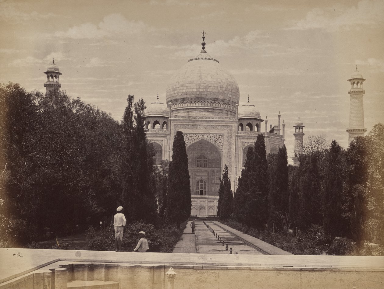 Agra. Vue du Taj devant Nootkan, la Lumière du monde, épouse de l