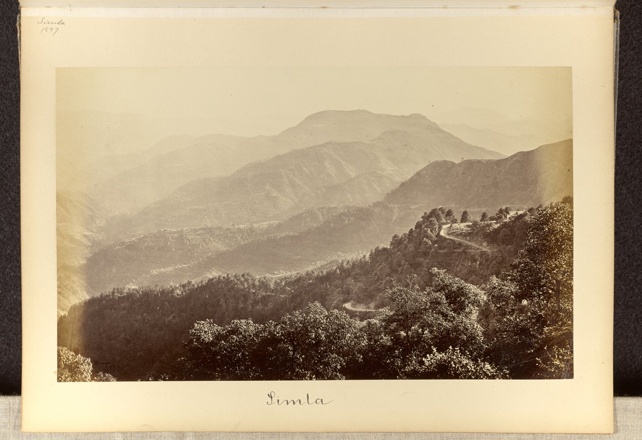 Simla ; Tara Devi et les collines environnantes vues de Boileaugunge - Samuel Bourne