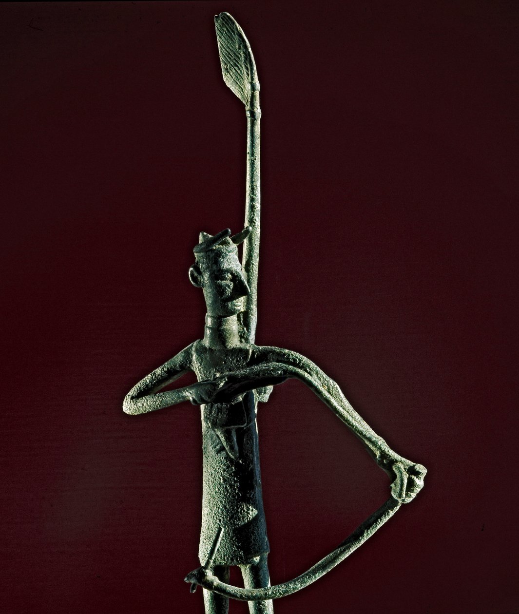 Culture nuragique sarde : statuette de guerrier tirant à l