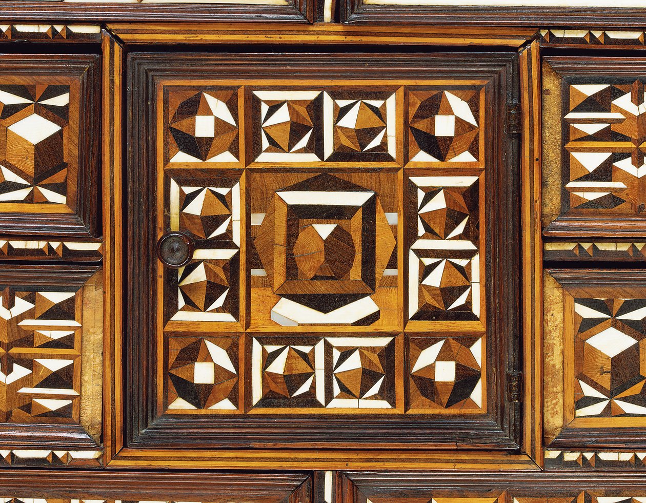 Cabinet de table en marqueterie sud-allemand - School German