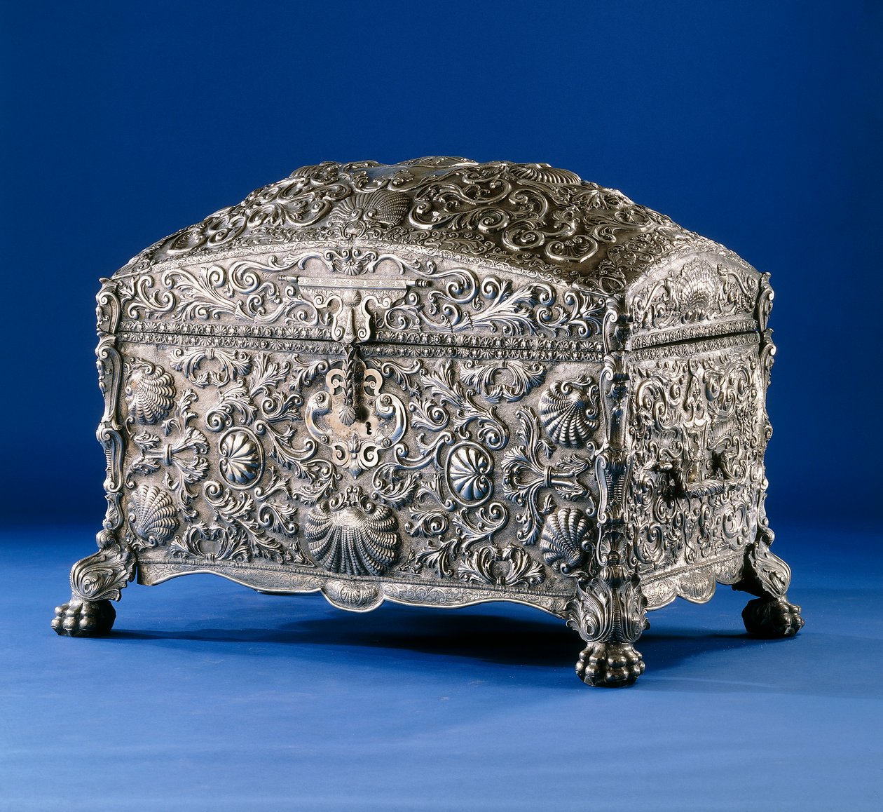 Un important coffre en argent colonial espagnol, vers 1800 - South American School