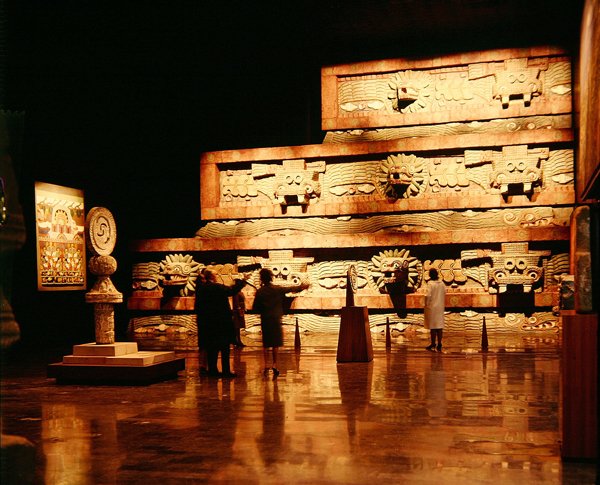 Reproduction du Temple de Quetzalcoatl de Teotihuacan - Teotihuacan