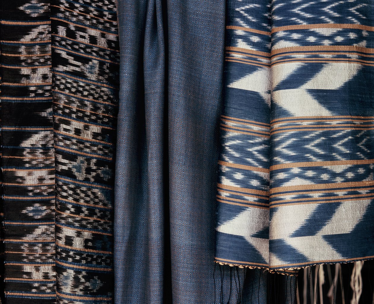 Tissu indigo contemporain, Thaïlande - Thai School
