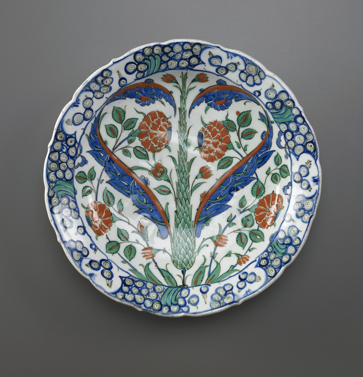 Plat, Iznik, dynastie ottomane, 1570-75 - Turkish School