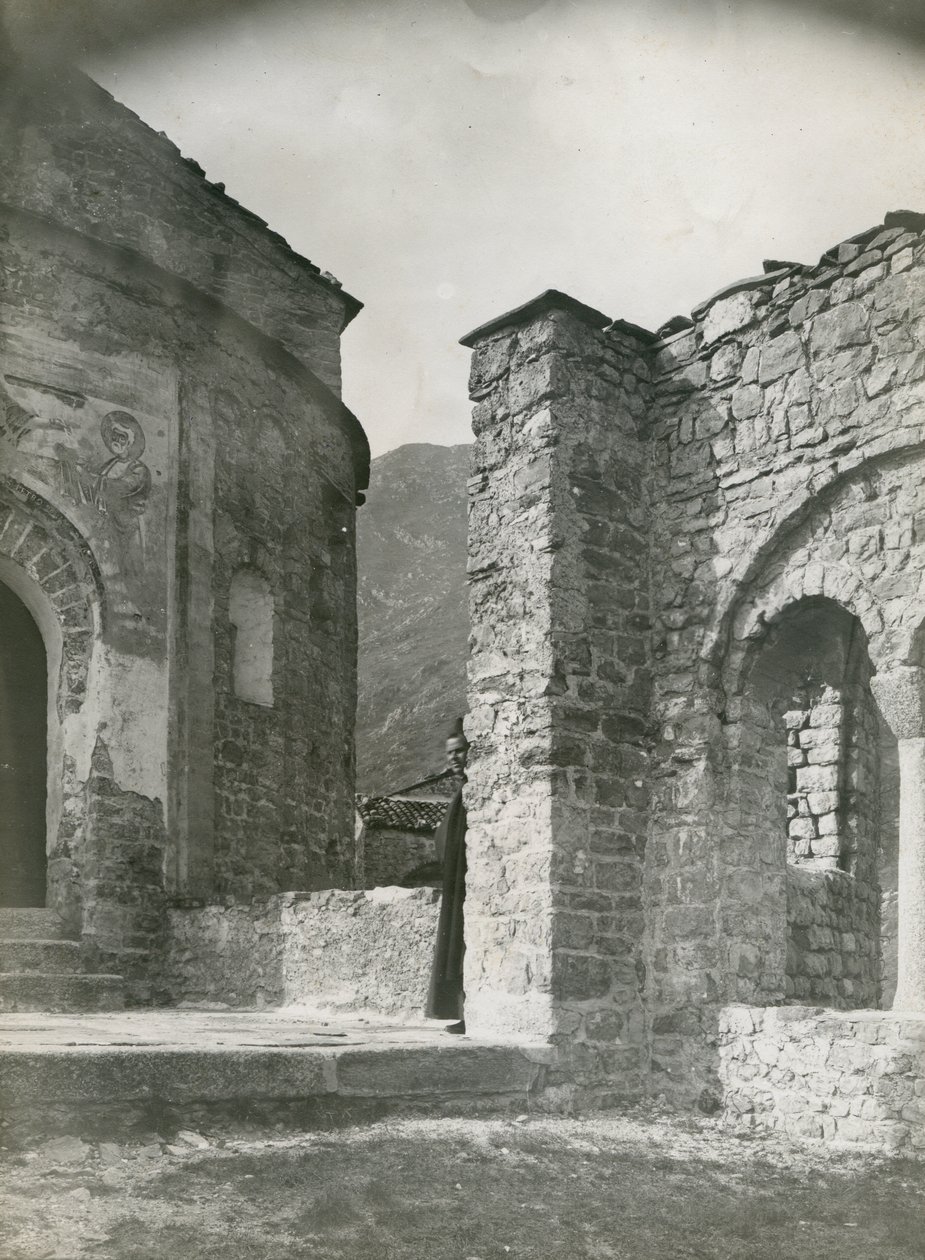 Abbaye de San Pietro al Monte, Civate, Lombardie, Italie, photographie d