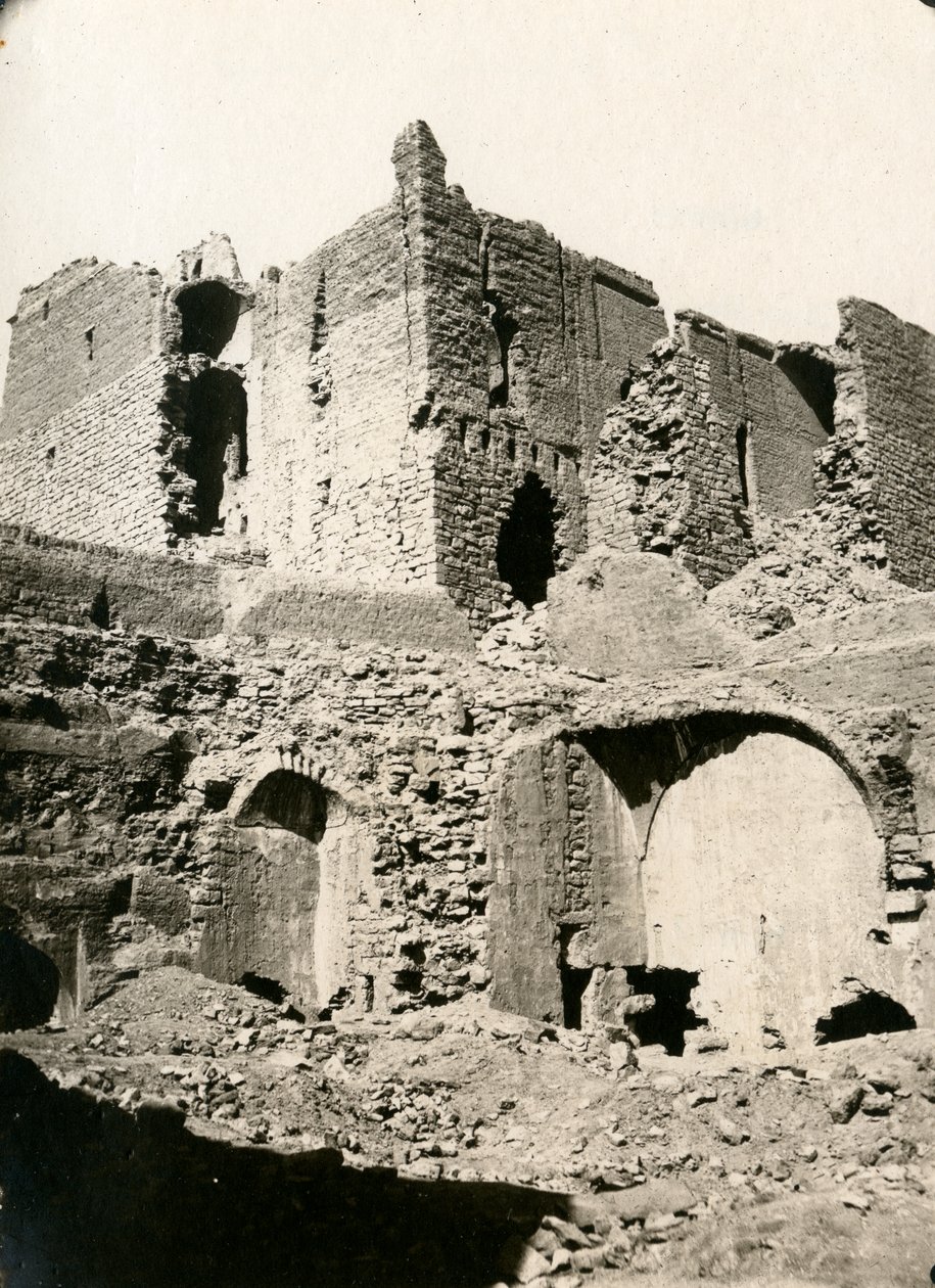 Église du monastère de Saint-Siméon, angle nord-ouest avant restauration, Assouan, Égypte, photographie d