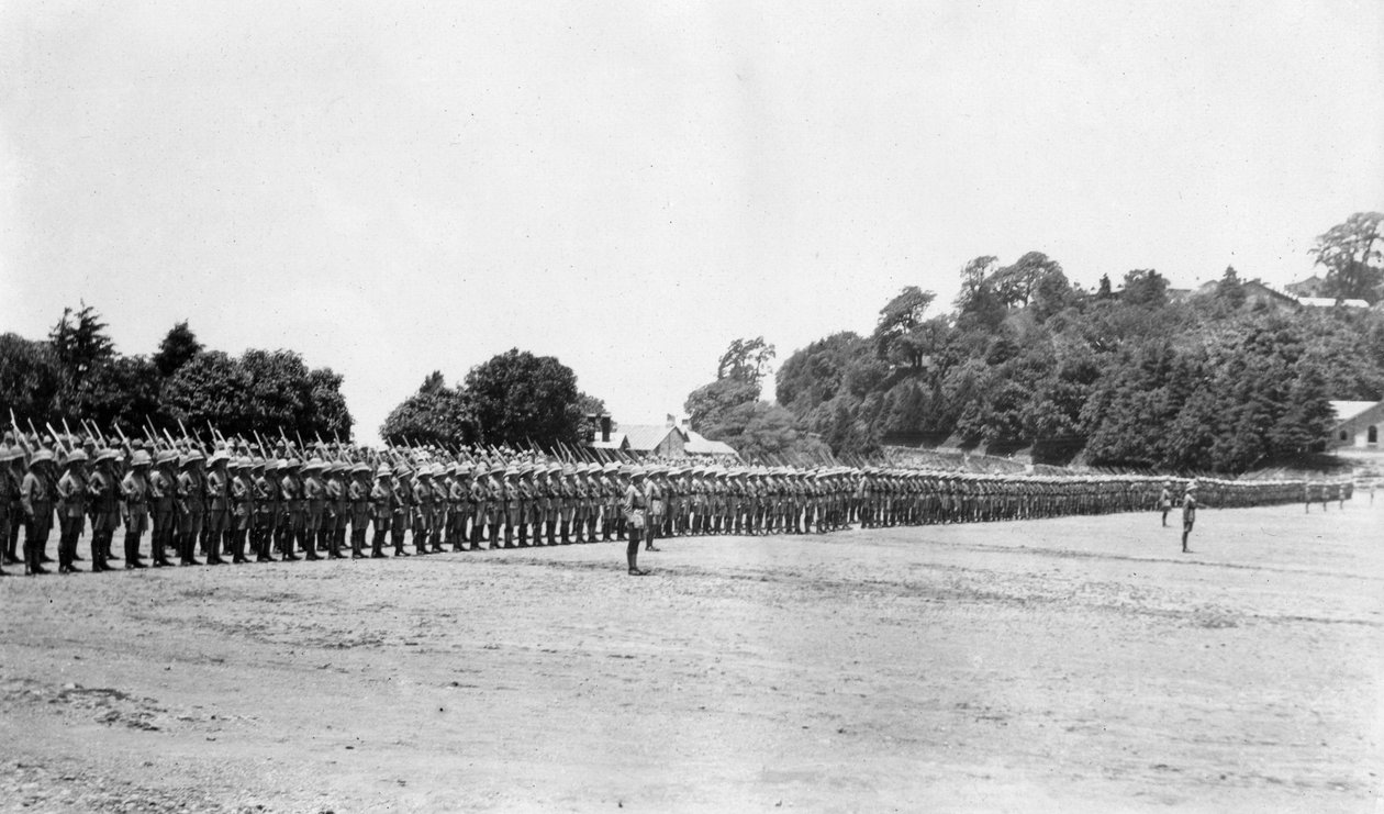 5ème bataillon du régiment East Surrey en parade, Chakrata, 1917 - Unbekannt