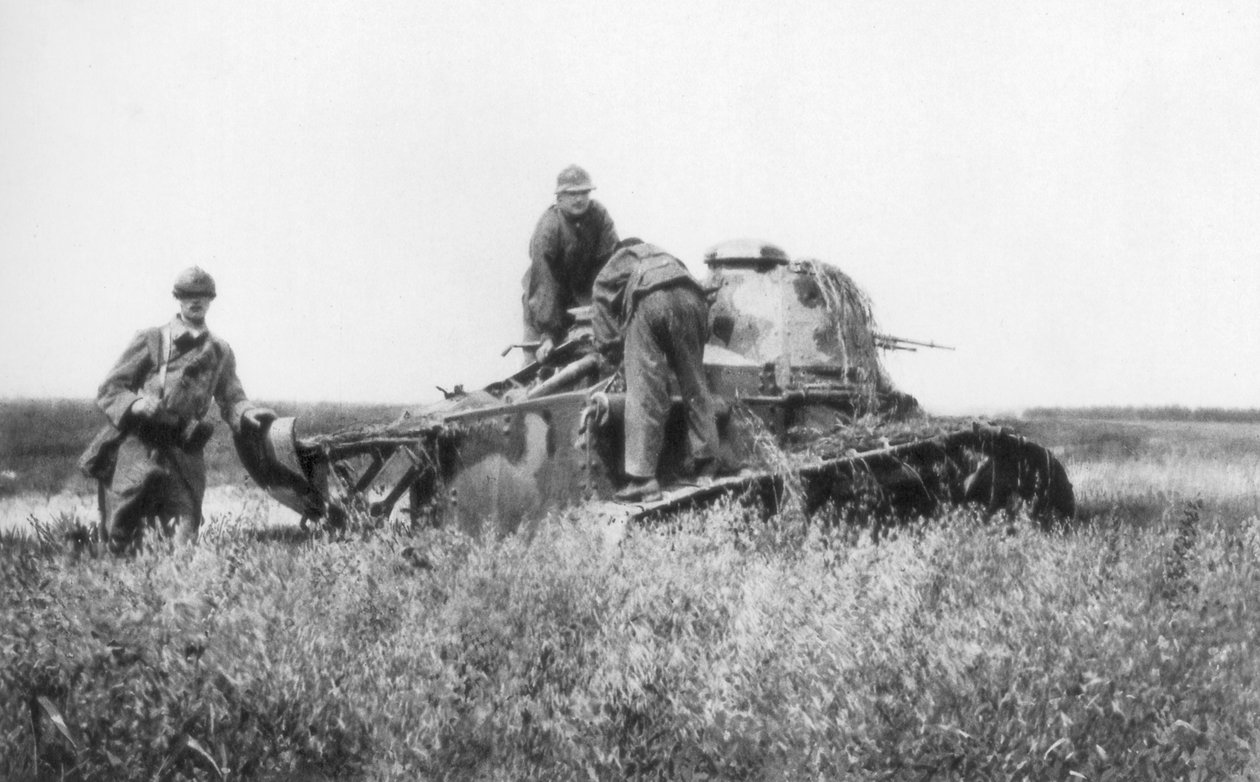 Un char léger français en panne, Villers-Cotterêts, Aisne, France, 1918 - Unbekannt
