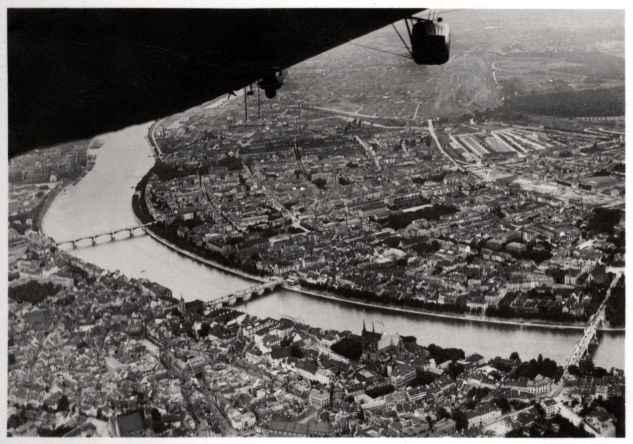Vue aérienne de Bâle, Suisse, depuis un Zeppelin, 1928-1933 - Unbekannt