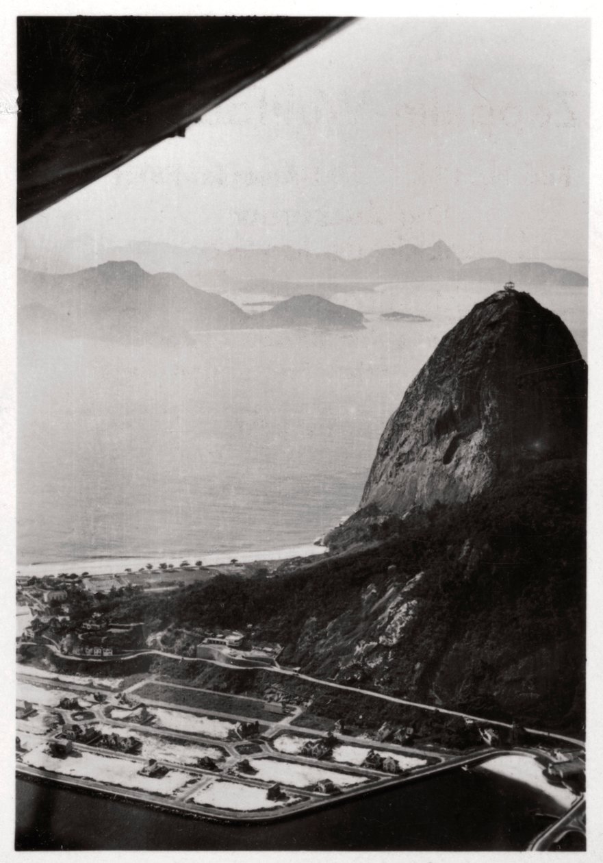 Vue aérienne du Pain de Sucre, Rio de Janeiro, Brésil, depuis un Zeppelin, 1930-1933 - Unbekannt