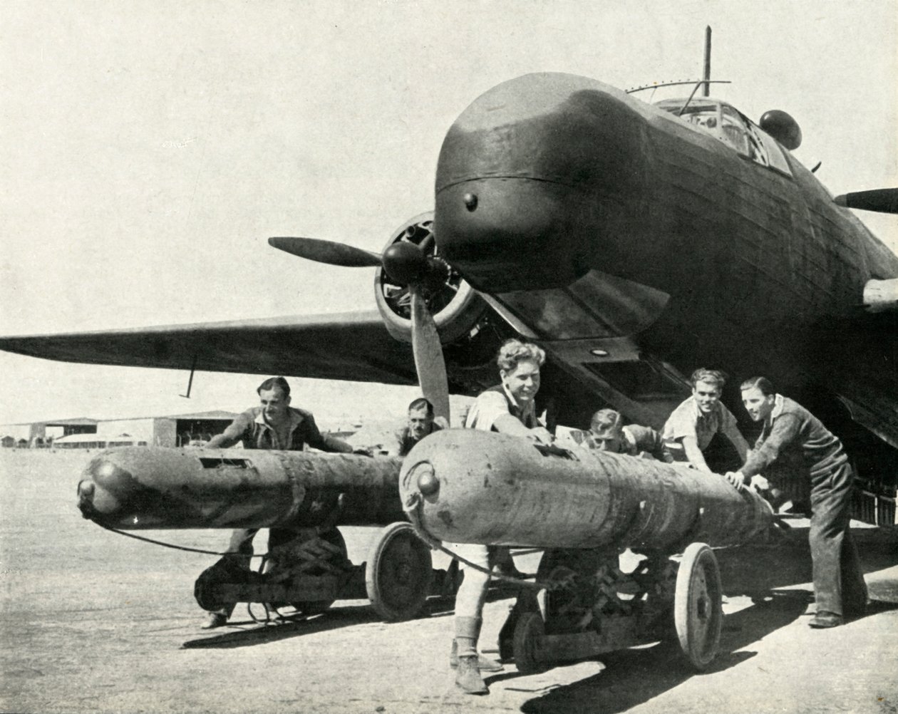 Un avion pouvant transporter des torpilles sur plusieurs centaines de kilomètres - Unbekannt
