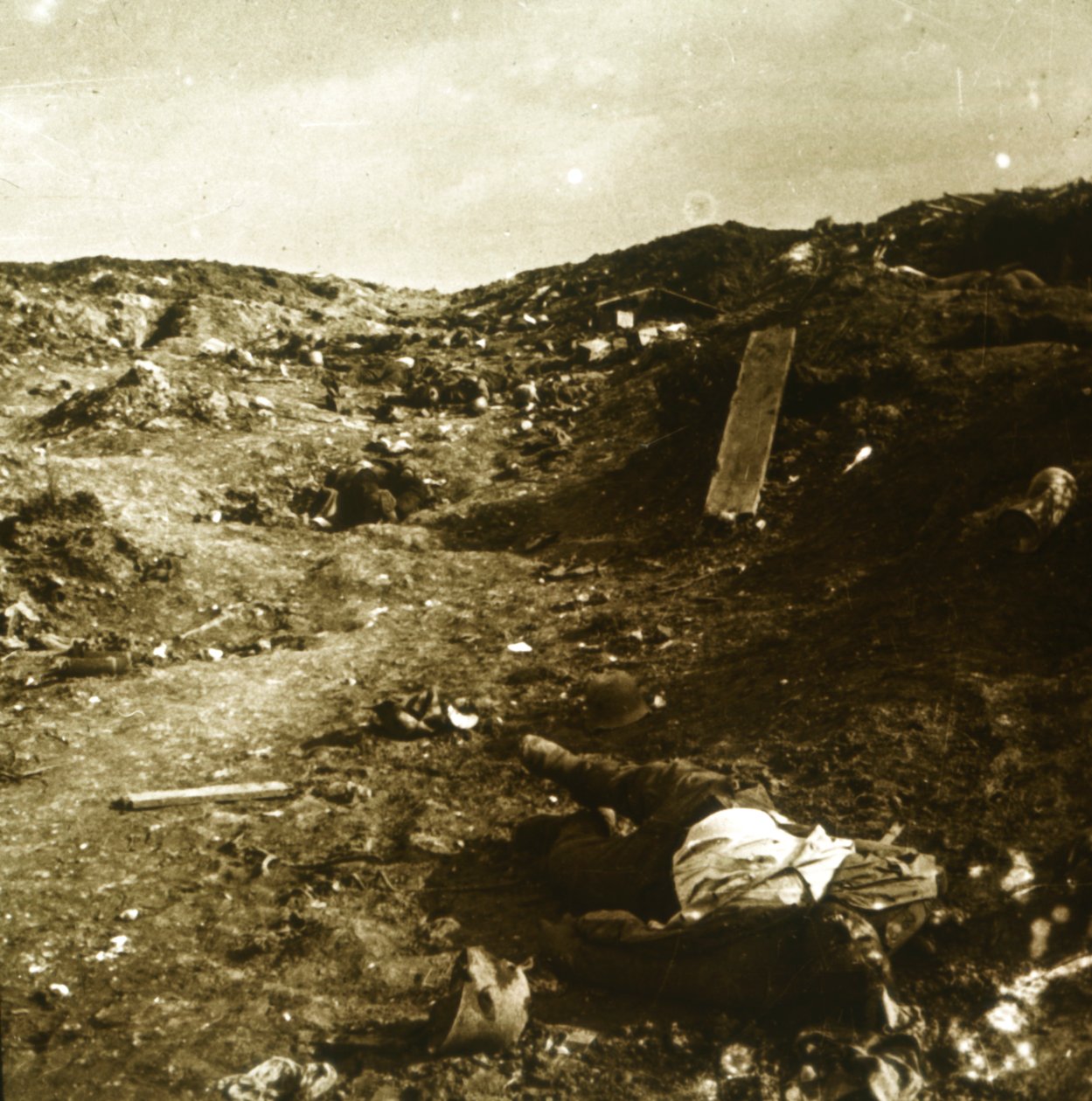Corps, tranchées sur la ligne de front, Somme, nord de la France, vers 1916-1918 - Unbekannt