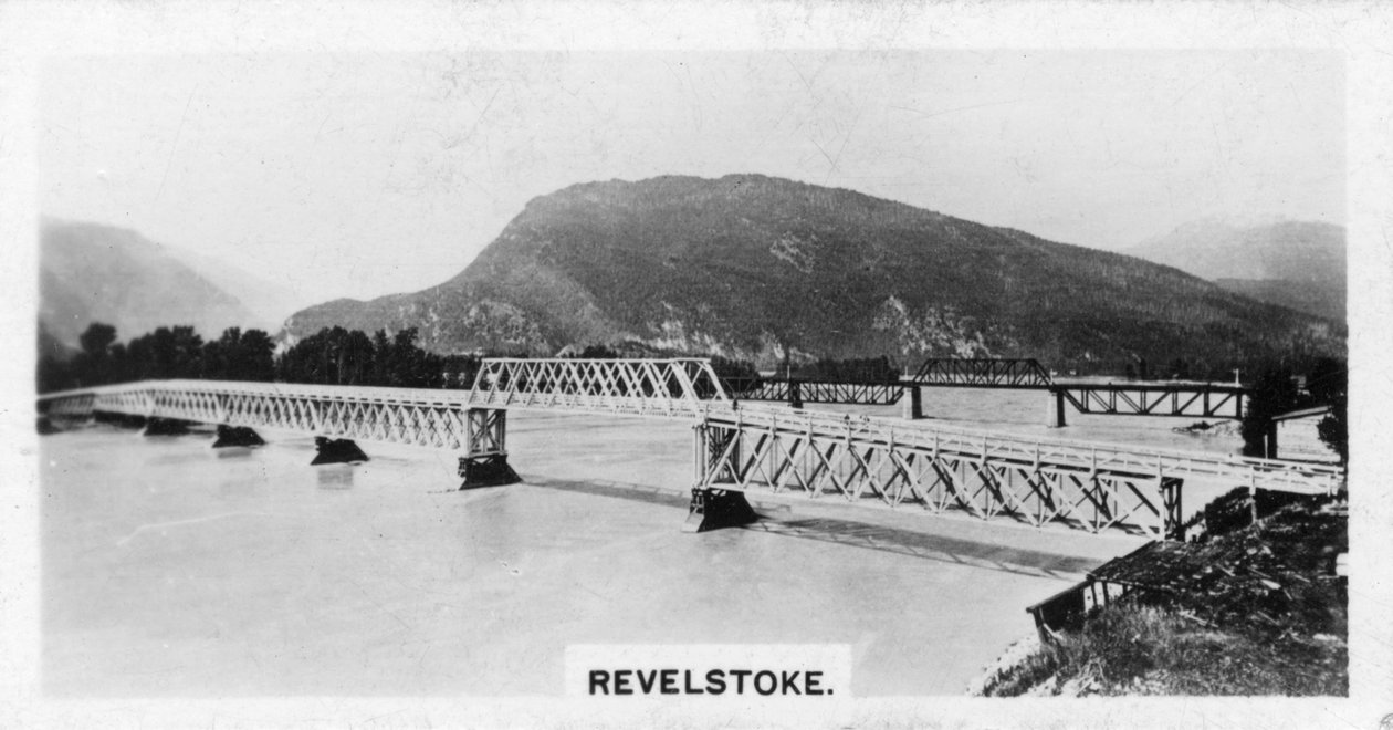 Pont sur la rivière Columbia, Revelstoke, Colombie-Britannique, Canada, vers 1920 - Unbekannt