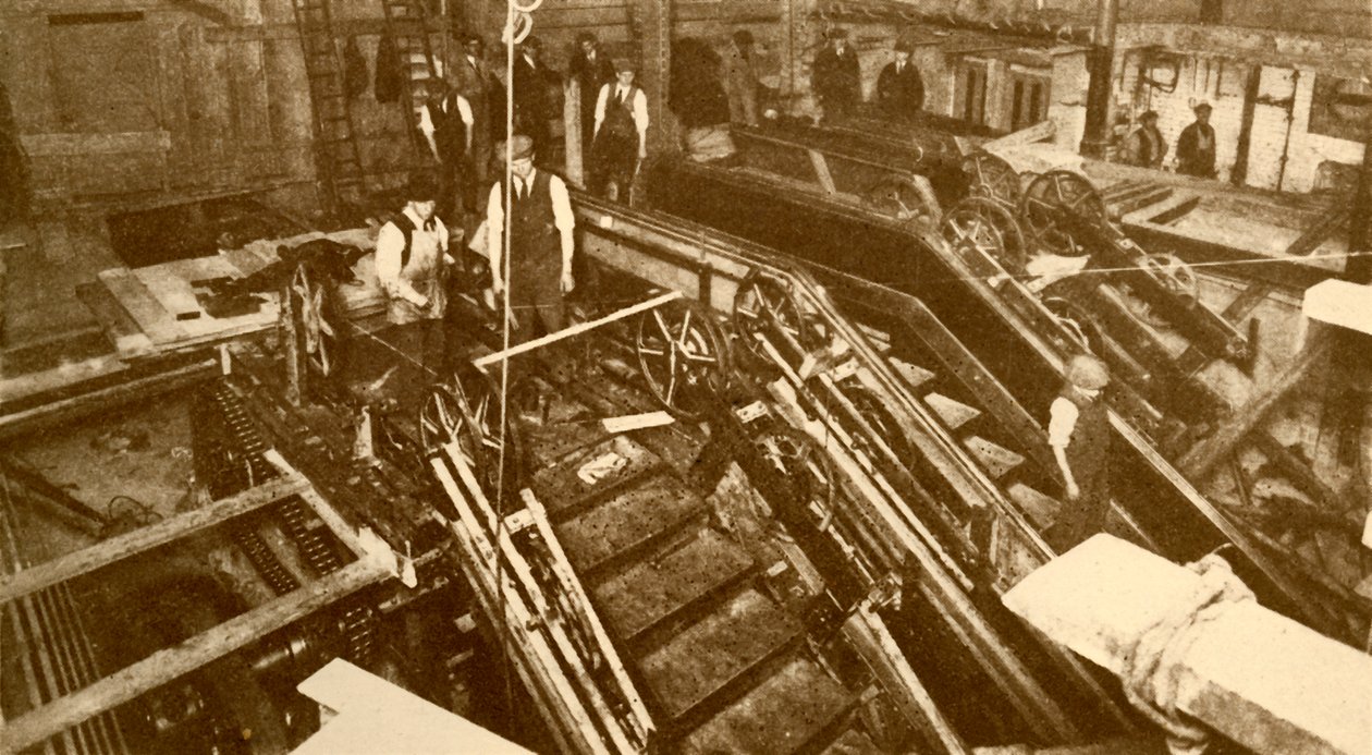 Construction des escalators à la station Bank, Londres - Unbekannt