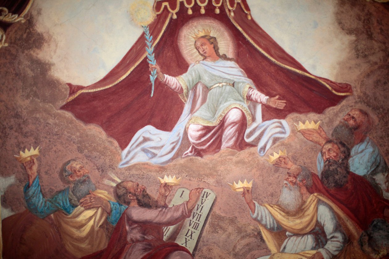Marie couronnée, fresque dans l