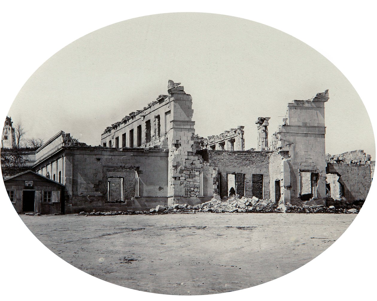 Bâtiment endommagé à Sébastopol après la guerre de Crimée, années 1850 - Unbekannt