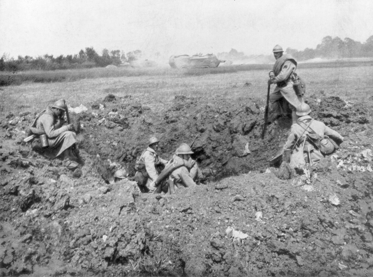 Infanterie française se reposant dans un trou d
