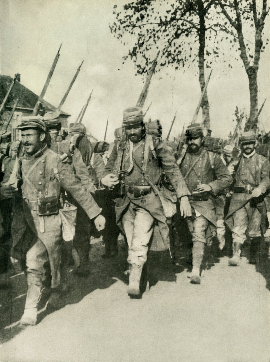 Troupes françaises en marche, Première Guerre mondiale, 1914-1918, c1920 - Unbekannt