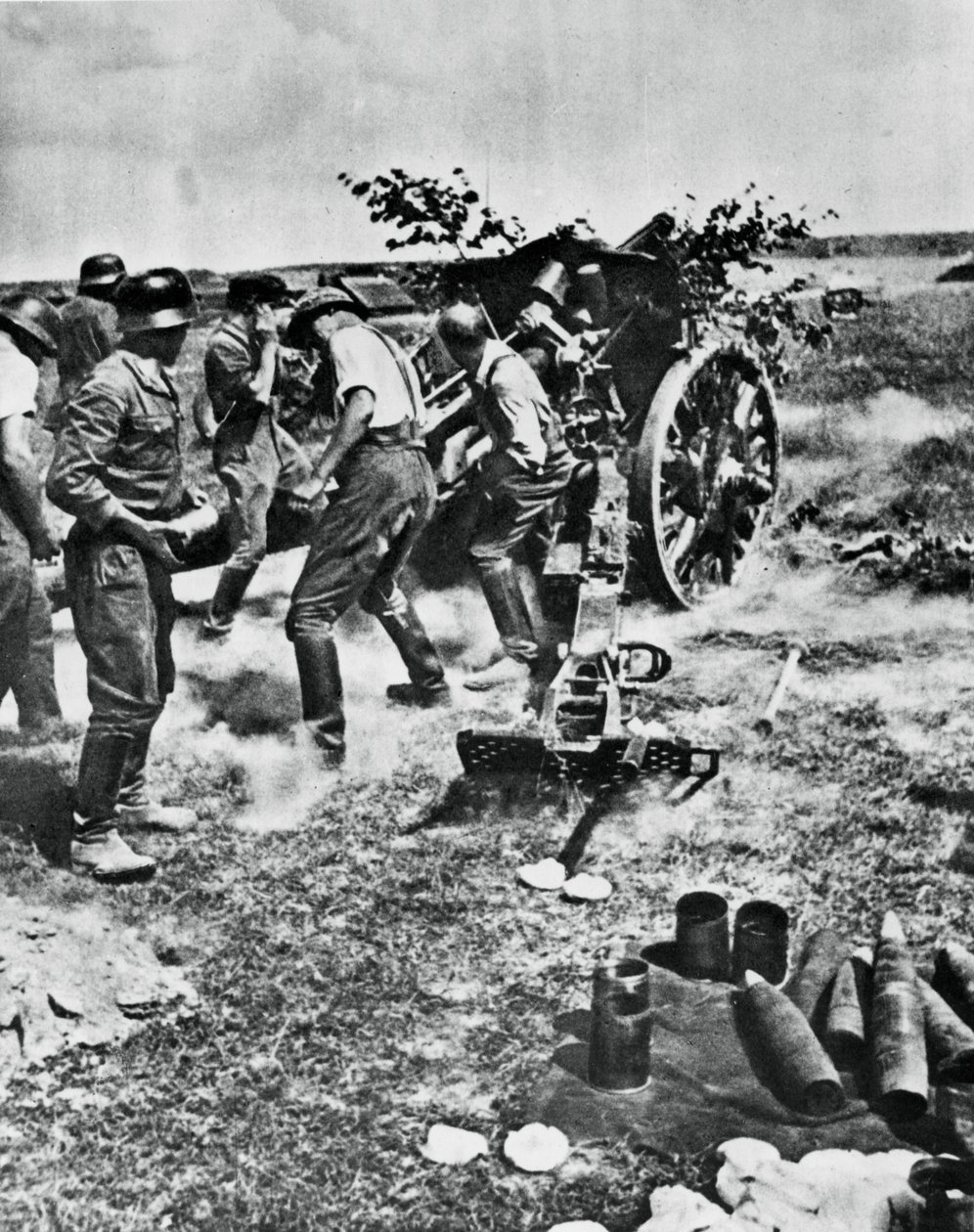 Artillerie allemande en action sur le front de l