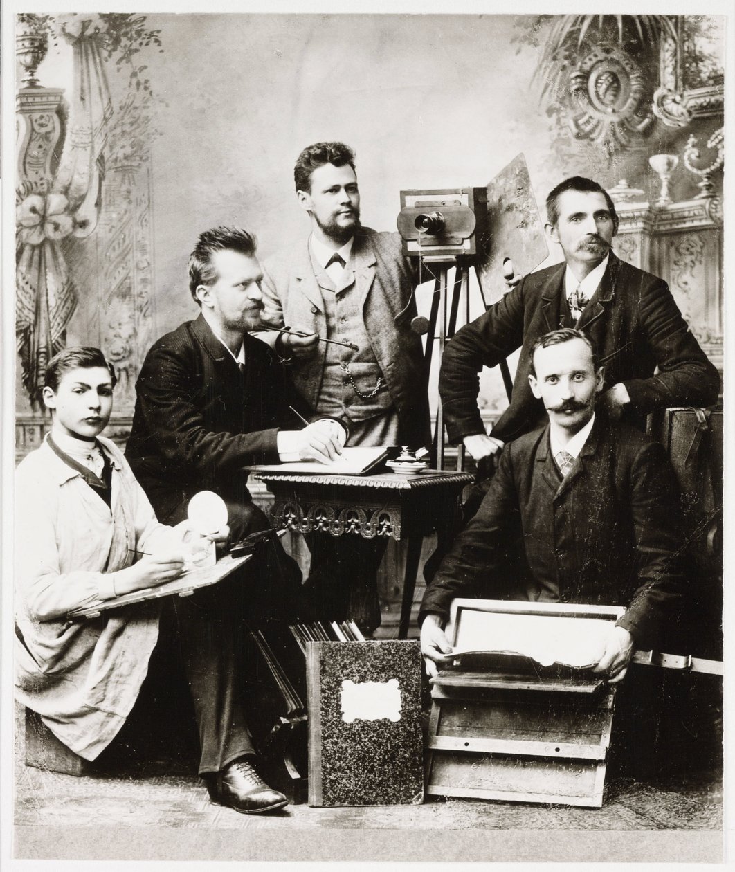 Groupe de photographes et assistants avec équipement - Unbekannt