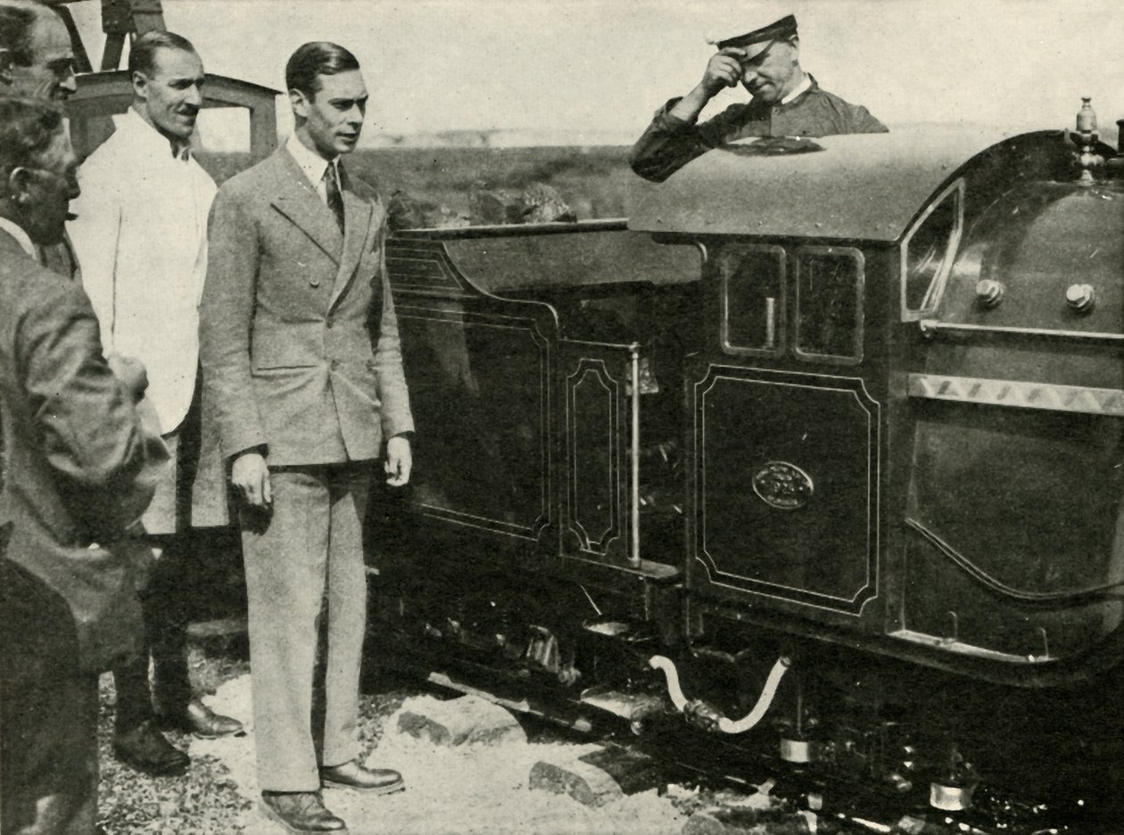 Sa Majesté inspectant le chemin de fer miniature à New Romney, Kent - Unbekannt
