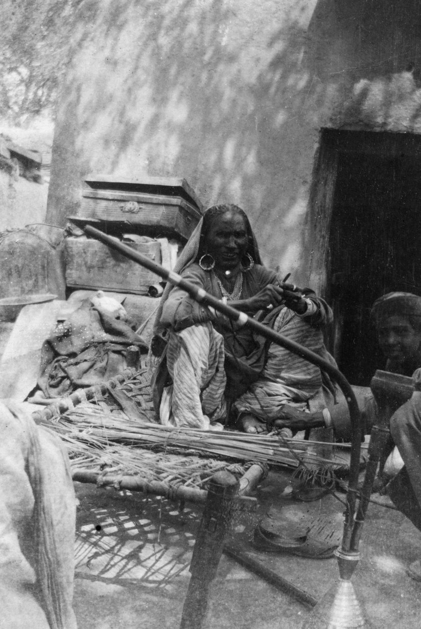 Femme indienne de la caste la plus basse, Howshera, 1917 - Unbekannt