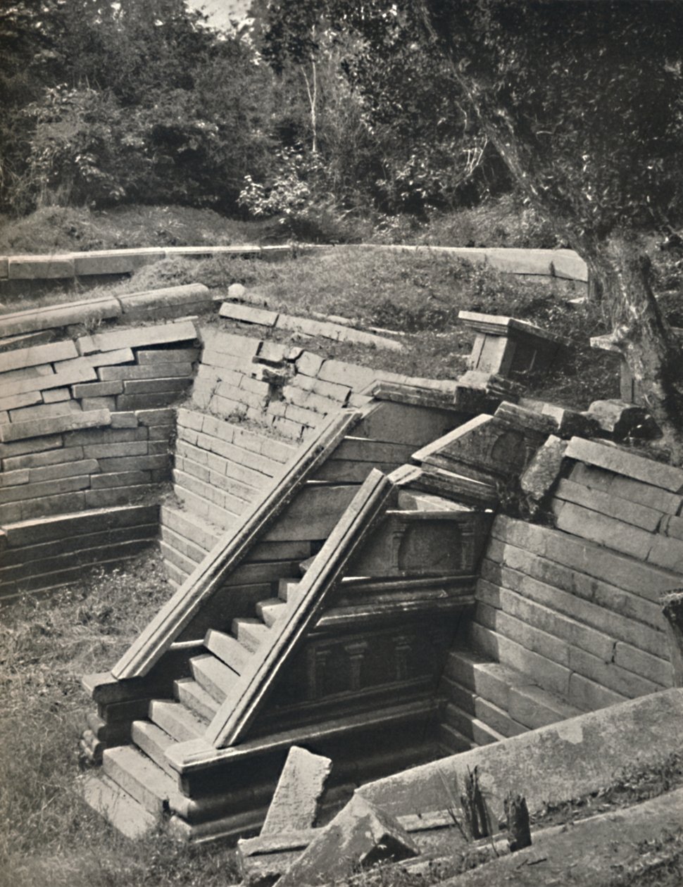 Kuttam Pokuma Die zwei Badeteiche Anuradhapura, 1926 - Unbekannt
