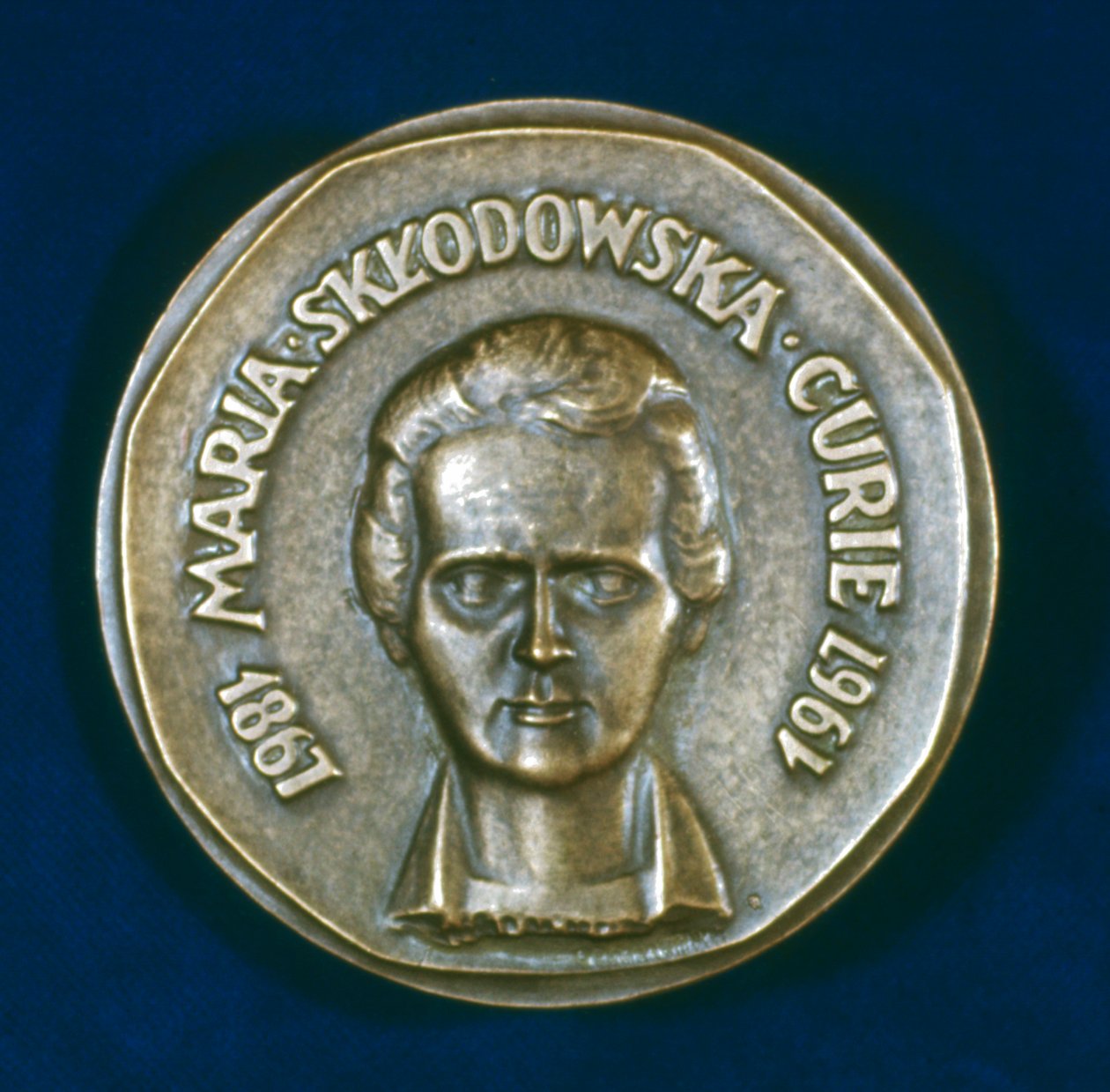 Médaille commémorative de Marie Sklodowska Curie, physicienne franco-polonaise, 1967 - Unbekannt