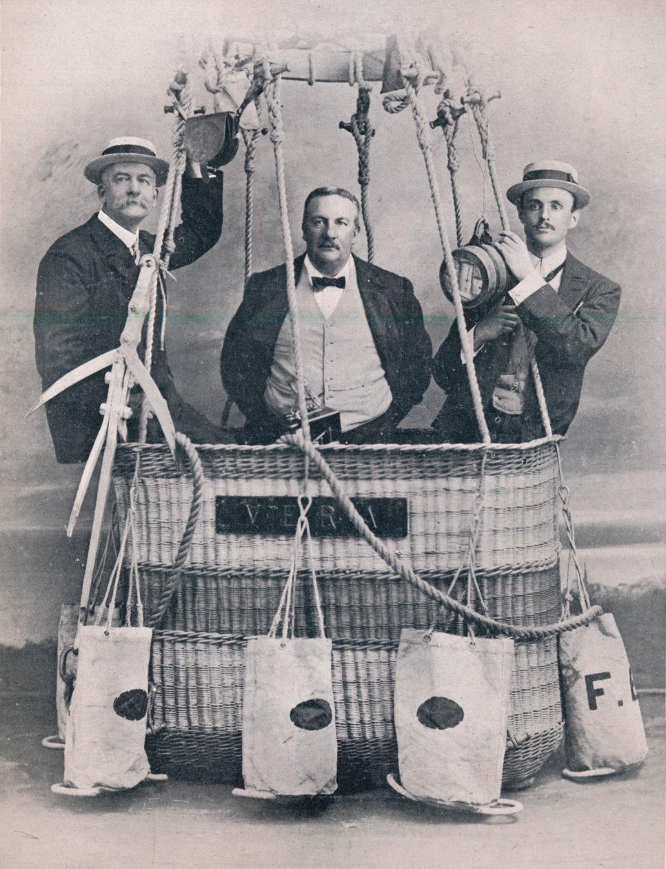 Professeur Huntingdon, M. Frank Hedges Butler et l