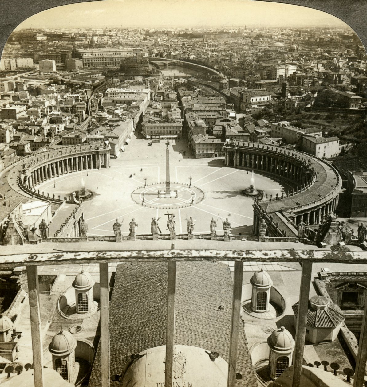 Place Saint-Pierre depuis le dôme de la basilique Saint-Pierre, Rome, Italie - Unbekannt