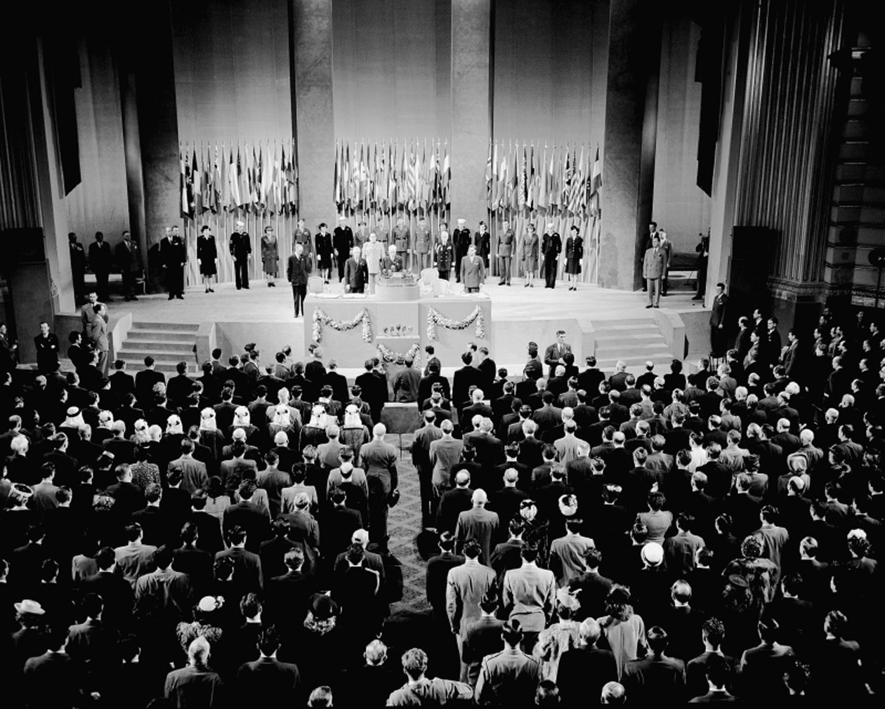 La 16e Assemblée plénière de la conférence fondatrice des Nations Unies à l