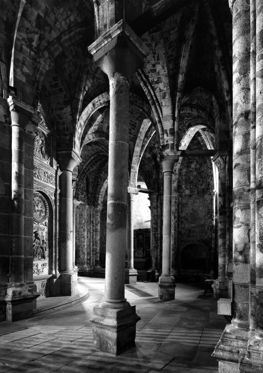 Le déambulatoire et la chapelle dite rayonnante. Cathédrale Saint-Sauveur. 12ème-15ème siècle. Avila, Espagne - Unbekannt