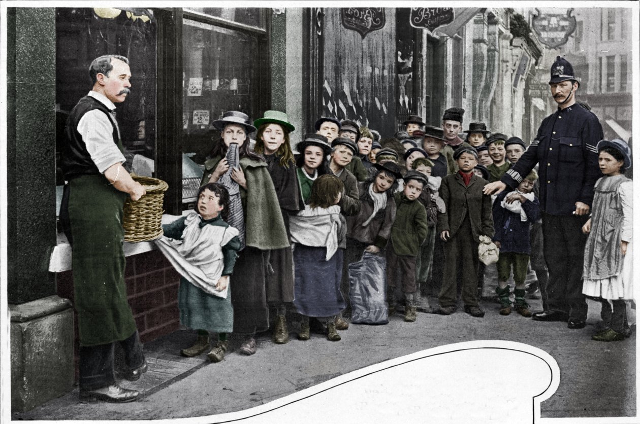 En attendant les colis alimentaires, Cheapside, vers 1903 - Unbekannt