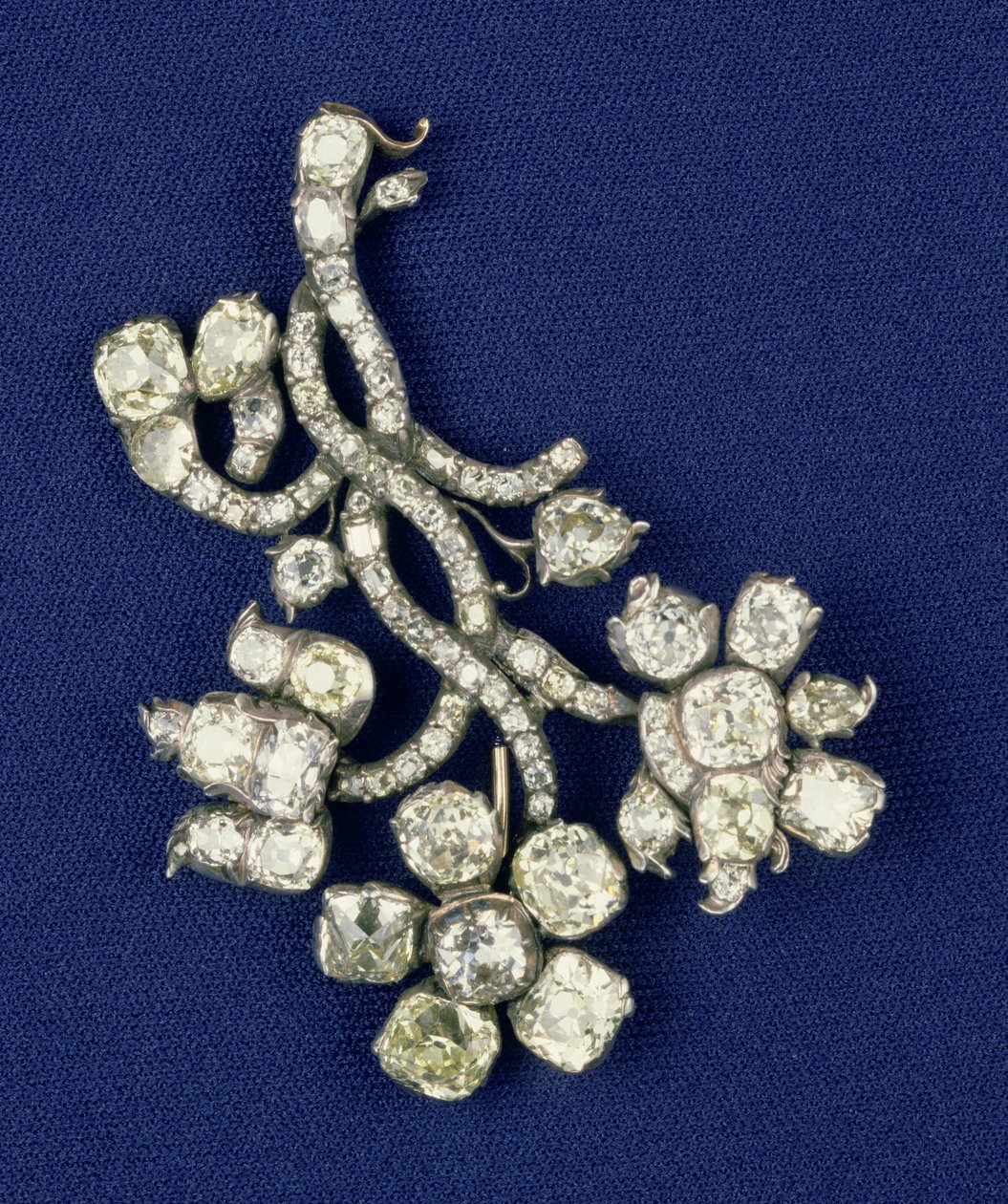 Éventail en diamant des joyaux de la couronne russe, autrefois possédé par l