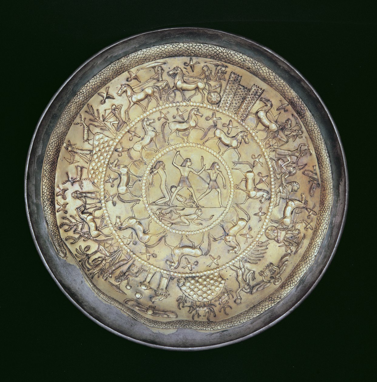 Plat en argent doré de la tombe Bernardini à Praeneste - Unbekannt Unbekannt
