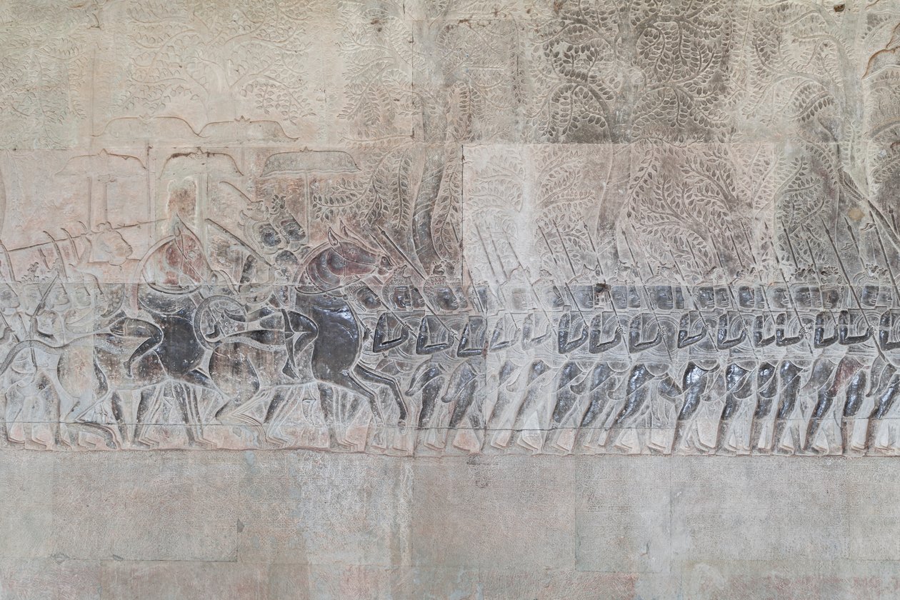 Bas-reliefs sur la galerie sud d