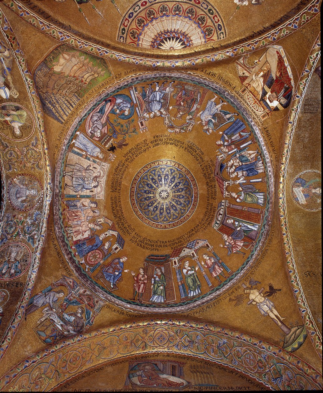 Architecture byzantine : vue du dôme avec des mosaïques sur fond doré - Unbekannt