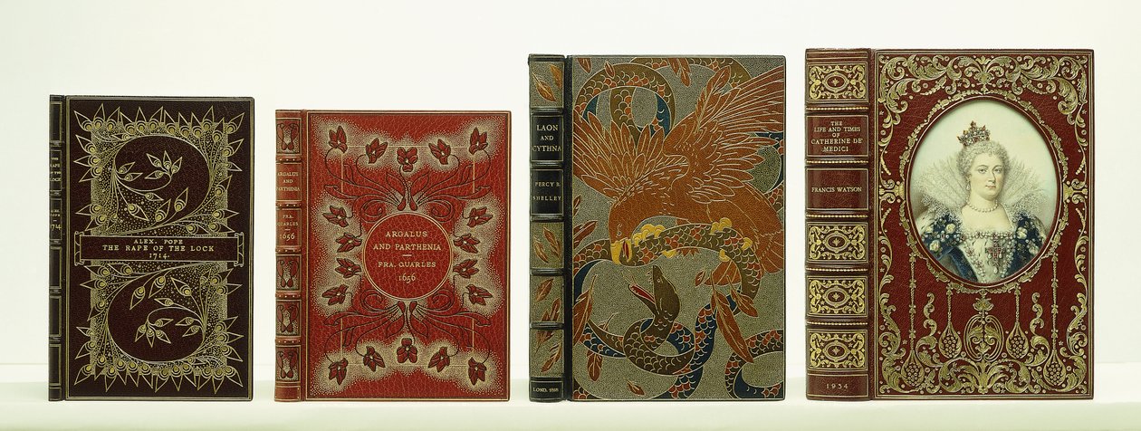Quatre couvertures de livres avec reliure par Riviere & Sons, y compris "La vie et les temps de Catherine de Médicis" - Unbekannt