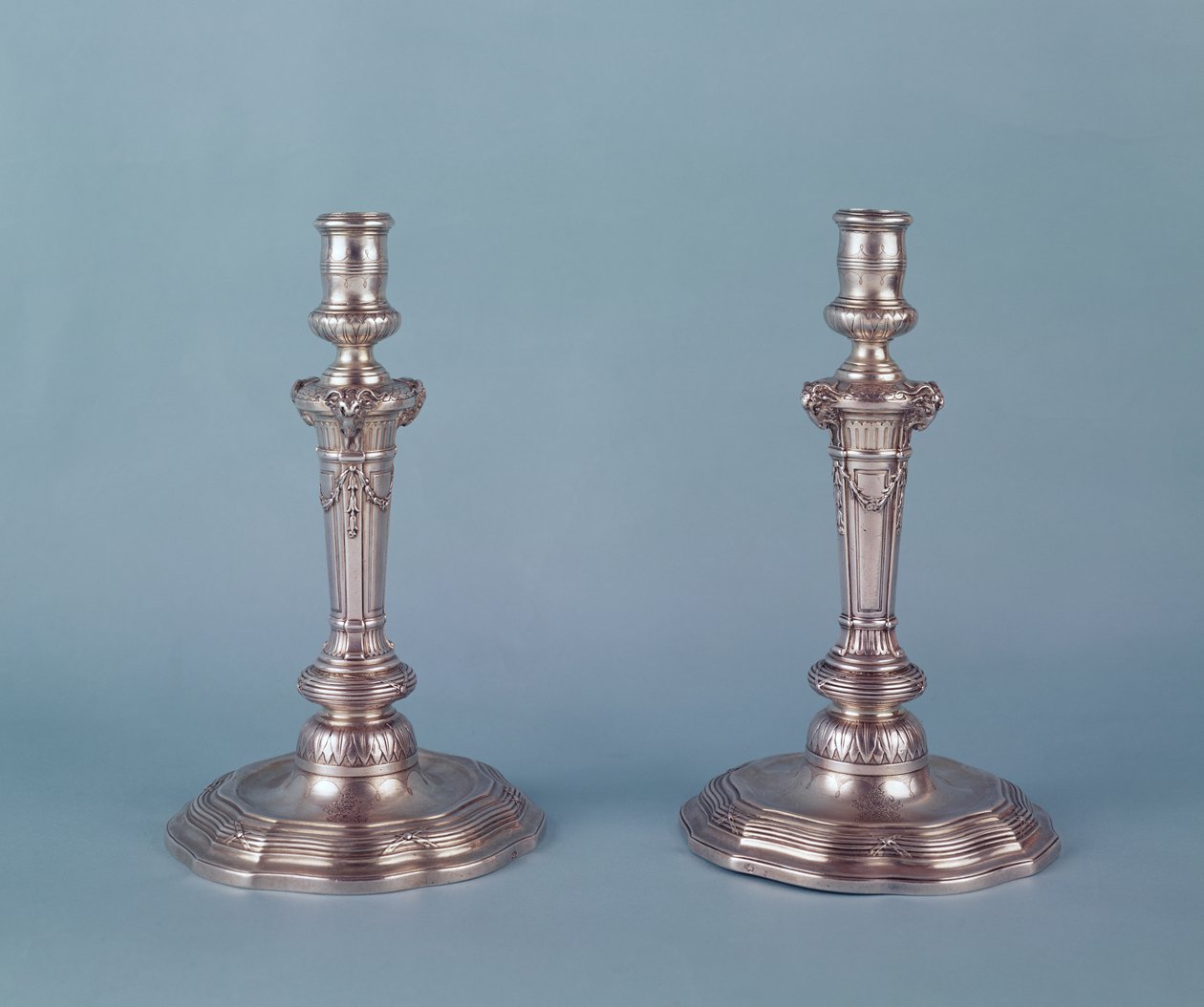 Chandeliers en argent Louis XV - Unbekannt