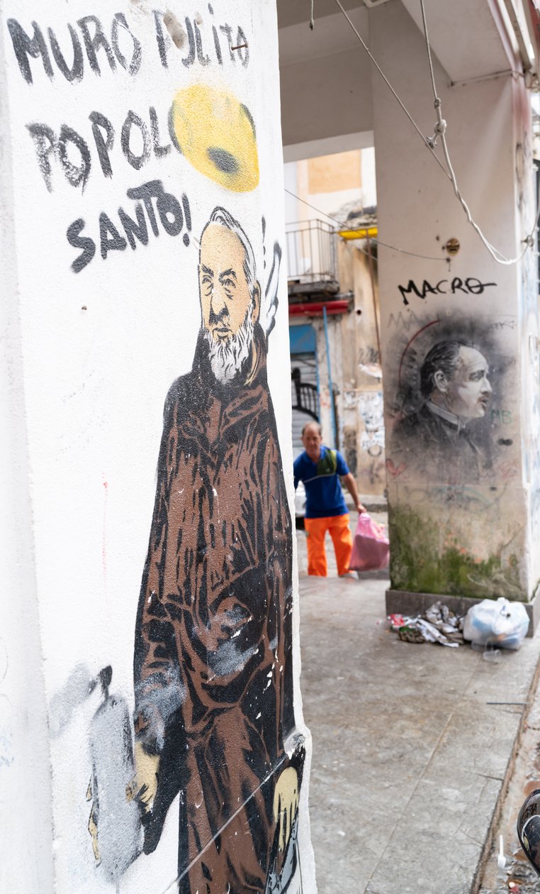 Moine avec spray de peinture et Marlon Brando - Benjamin Baud