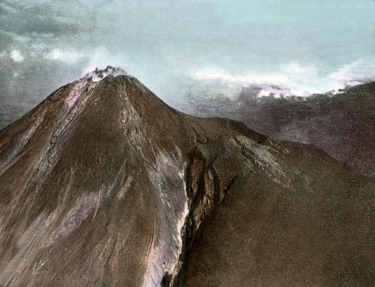 Volcan du mont Merapi sur l