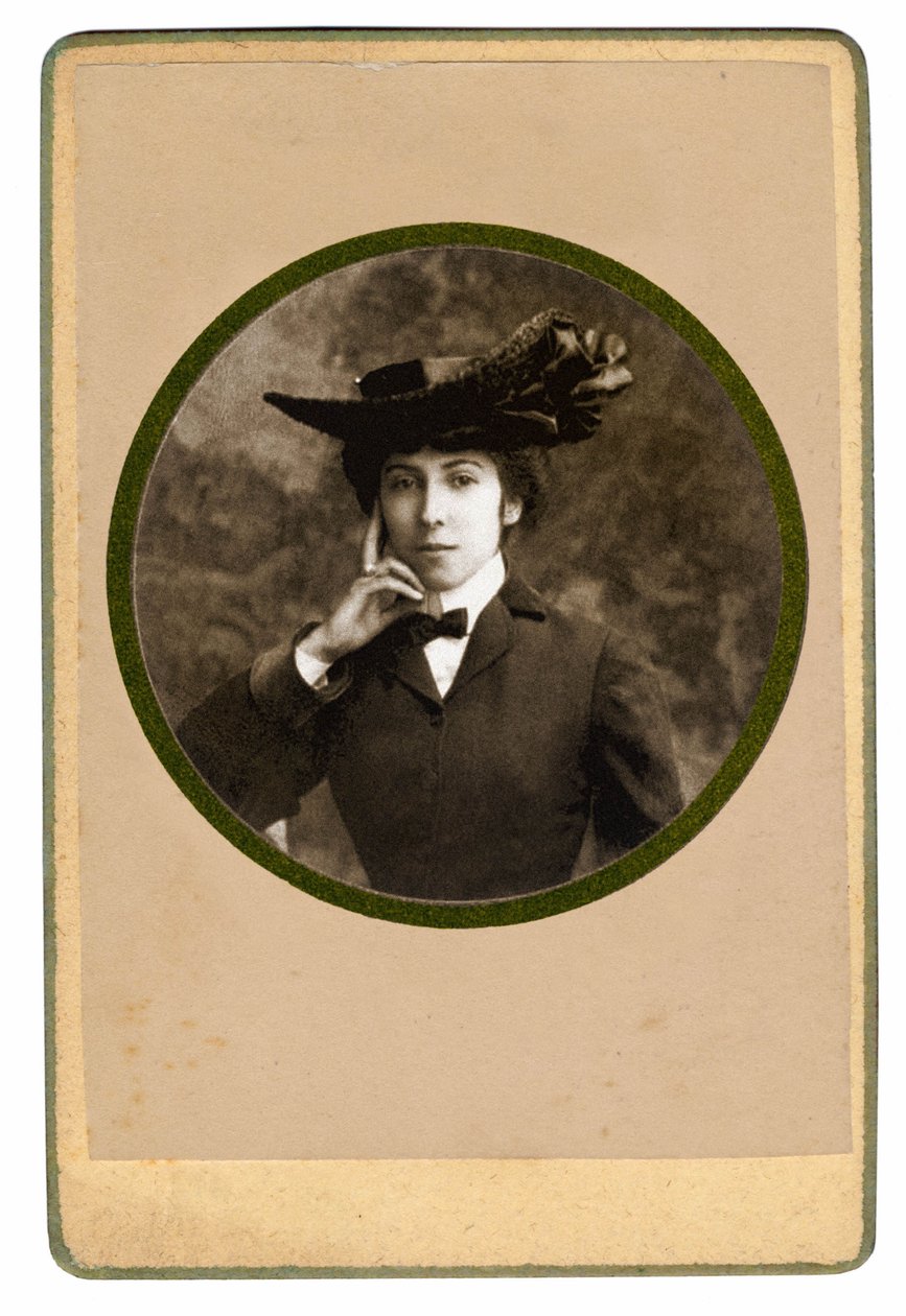 Portrait de la poétesse française Catherine Pozzi, c.1900 - Unbekannt