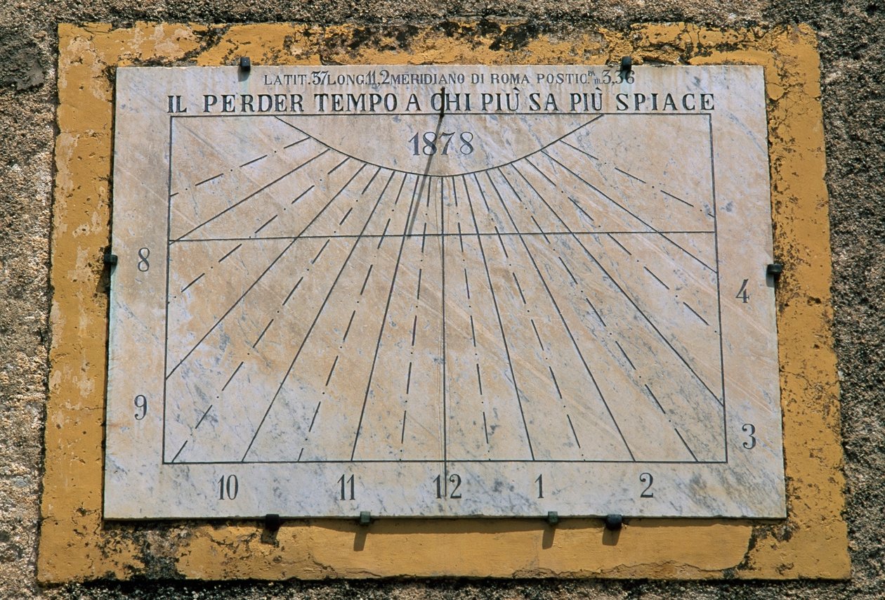 Cadran solaire, mur latéral de l