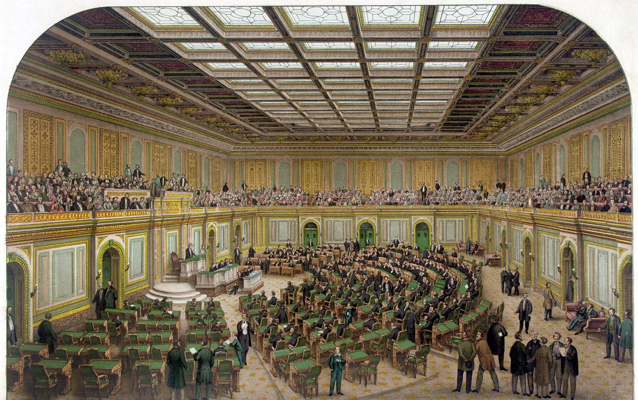 Vue intérieure de la Chambre des représentants du Capitole des États-Unis montrant le Congrès en session et les spectateurs dans la galerie - Gravure de 1866. - Unknown artist